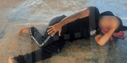 Um adolescente quebra a perna durante atividade escolar