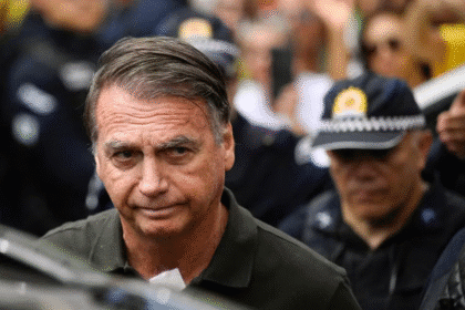 Cumprimento da pena de Bolsonaro é decretado por Moraes