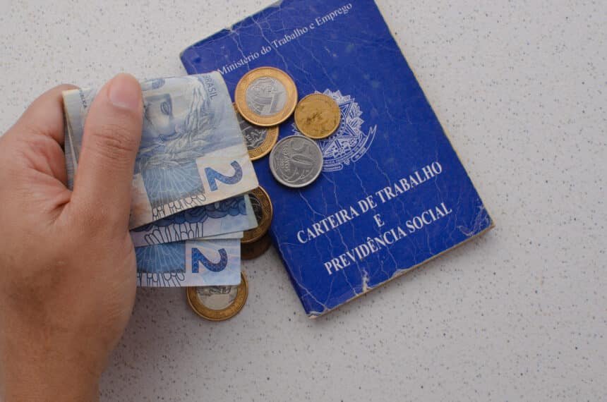 Fila do INSS agrava crise