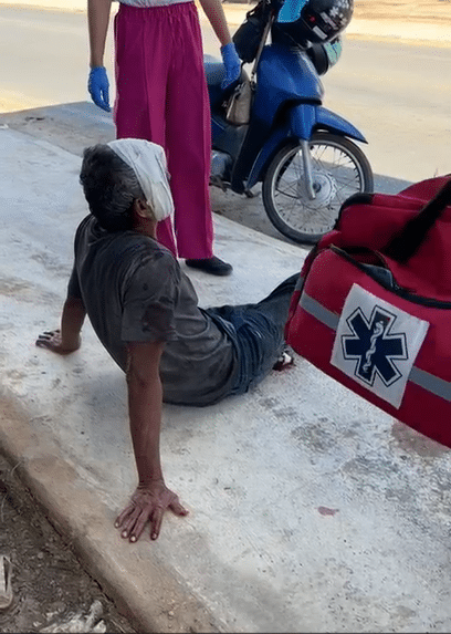 Homem espancado no bairro Santa Teresa sofre corte profundo na cabeça