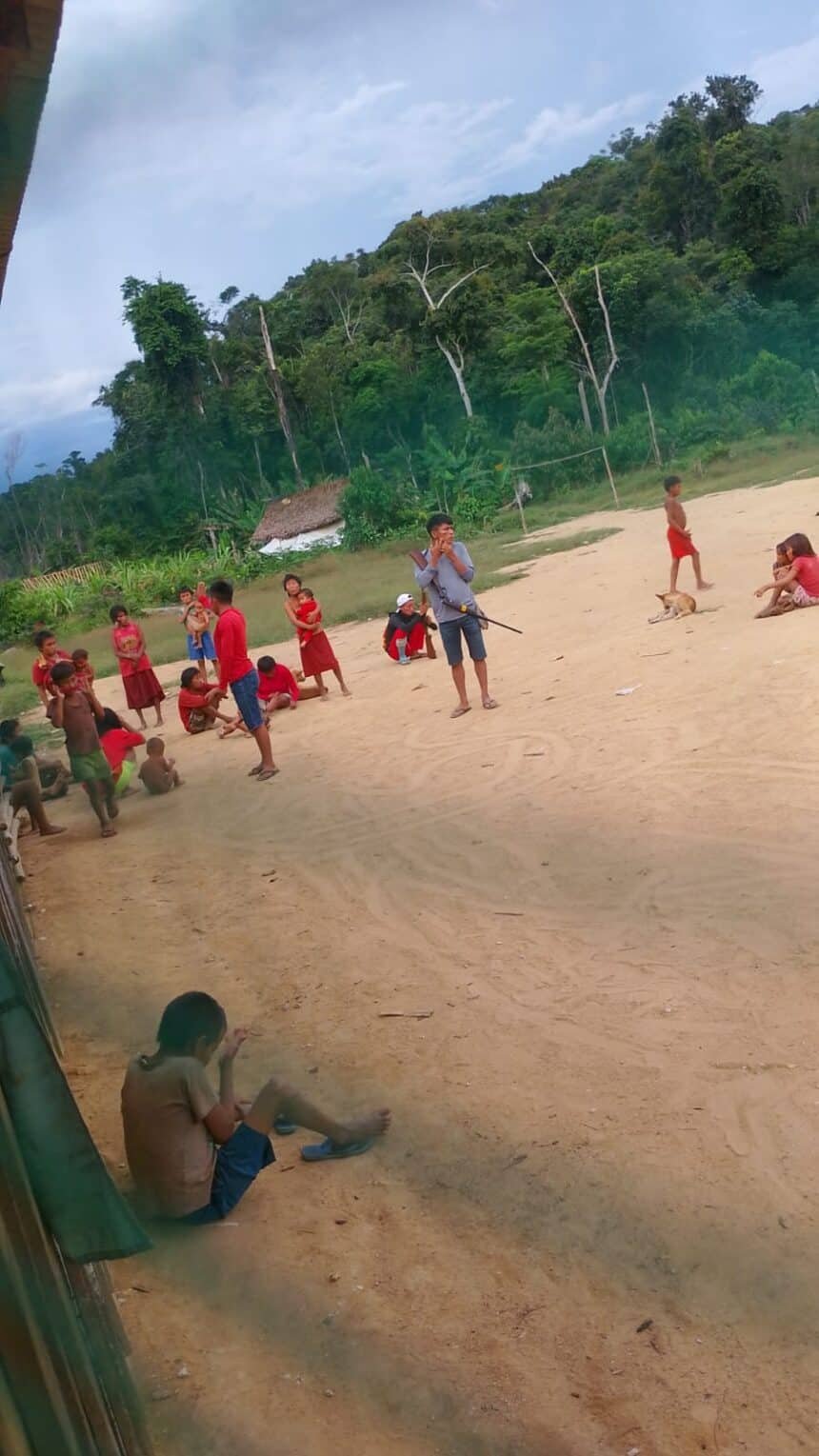 Profissionais sofrem com ameaças de morte em comunidade indígena em sananau