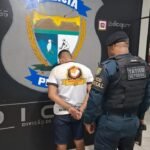 Homem em prisão domiciliar detido