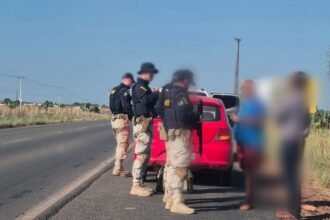 Carro clonado na BR-401