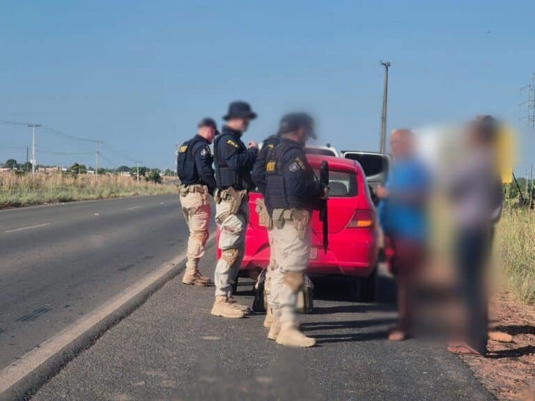 Carro clonado na BR-401