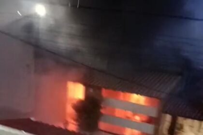 incêndio em residência na bahia destrói casa de família