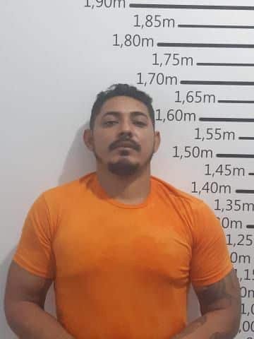 albergado morre após tiro na própria cabeça