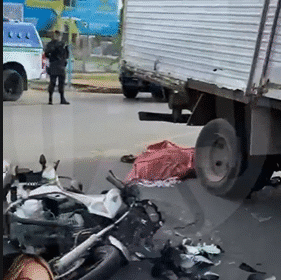 colisão com caminhão em Boa Vista