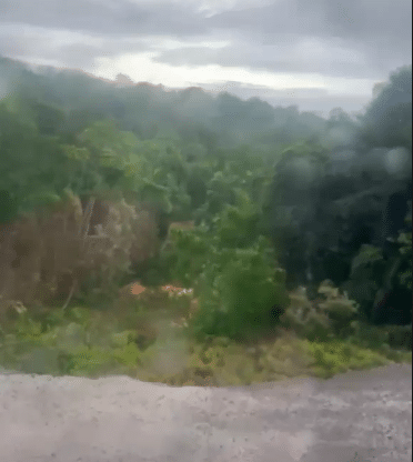 Desmoronamento na BR-174 entre Manaus e Boa Vista