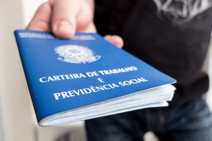 Saiba quem são os deputados de Roraima que votaram para adiar o fim da escala 6x1 por 10 anos