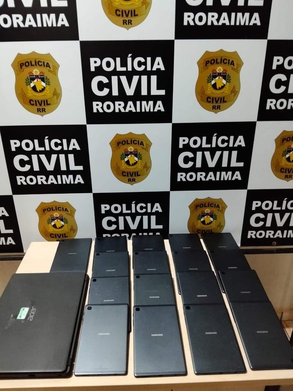 tablets furtados de escola em São João da Baliza