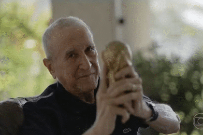 Carlos Alberto Parreira é internado no Rio