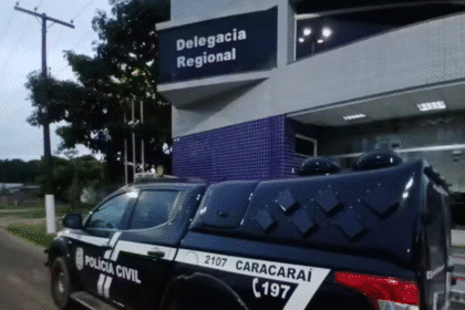 Homem preso por tentar estrangular companheira