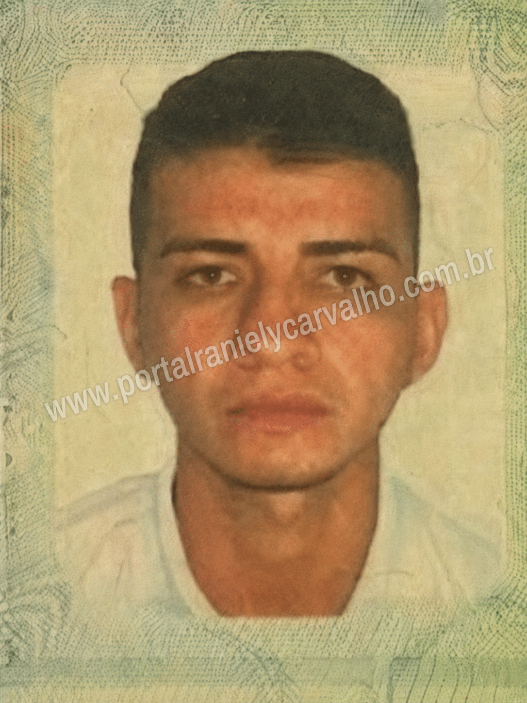 Motociclista morre após acidente na Avenida Brasil