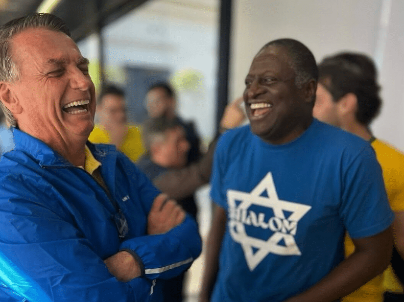 Hélio Bolsonaro defende garimpo em terras indígenas