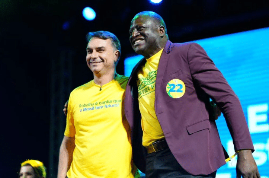 Hélio Bolsonaro defende garimpo em terras indígenas