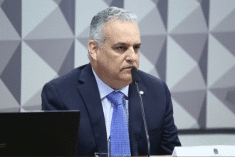 vice de flavio bolsonaro